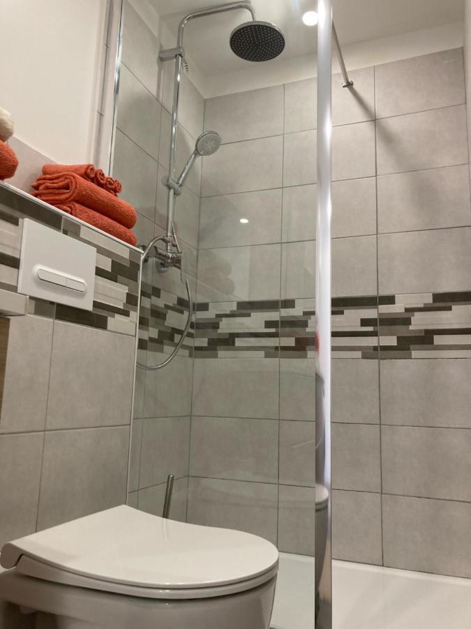 דירות ברסלונט Le Gaudissart 1 מראה חיצוני תמונה